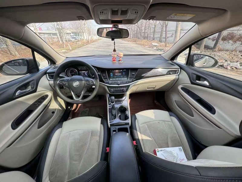 菏泽19年别克威朗6