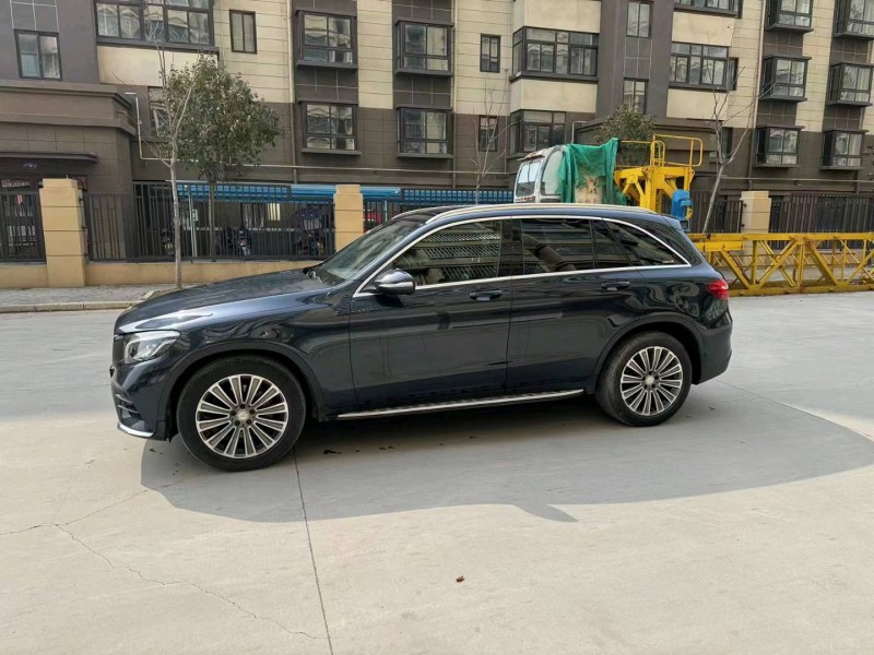 徐州17年奔驰GLC7