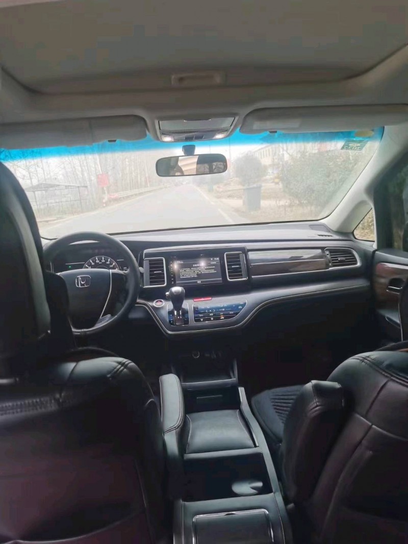 枣庄18年本田艾力绅3