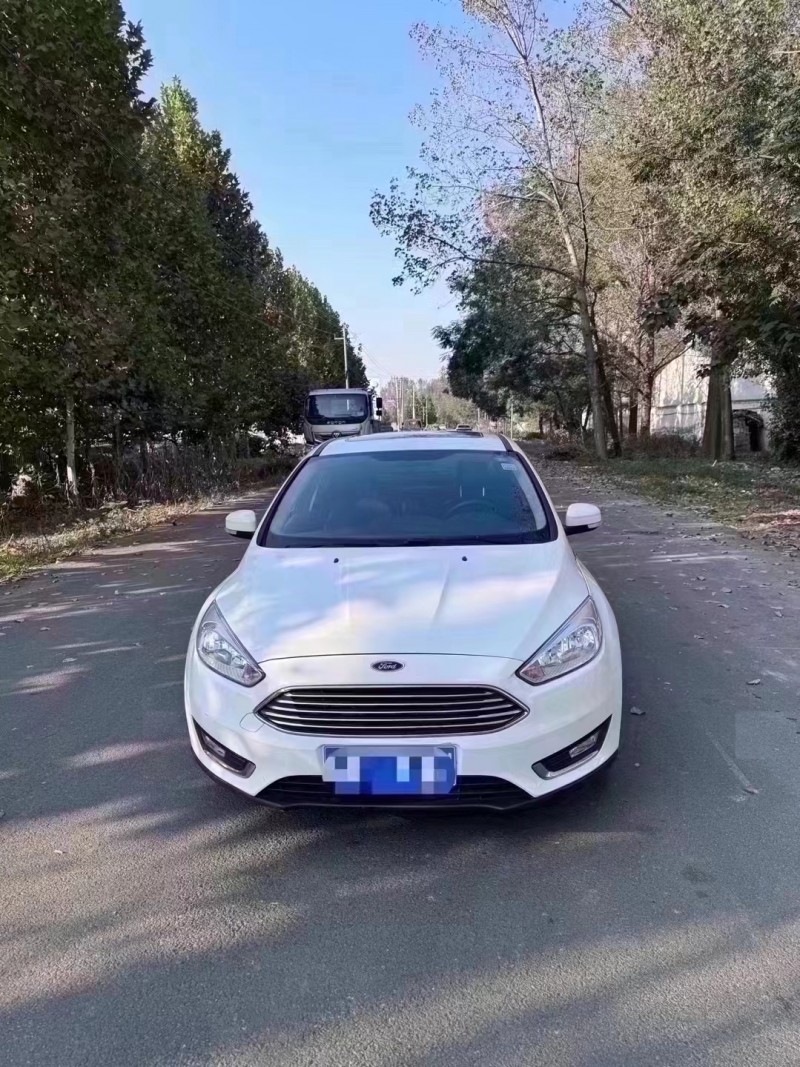 菏泽17年福特福克斯1