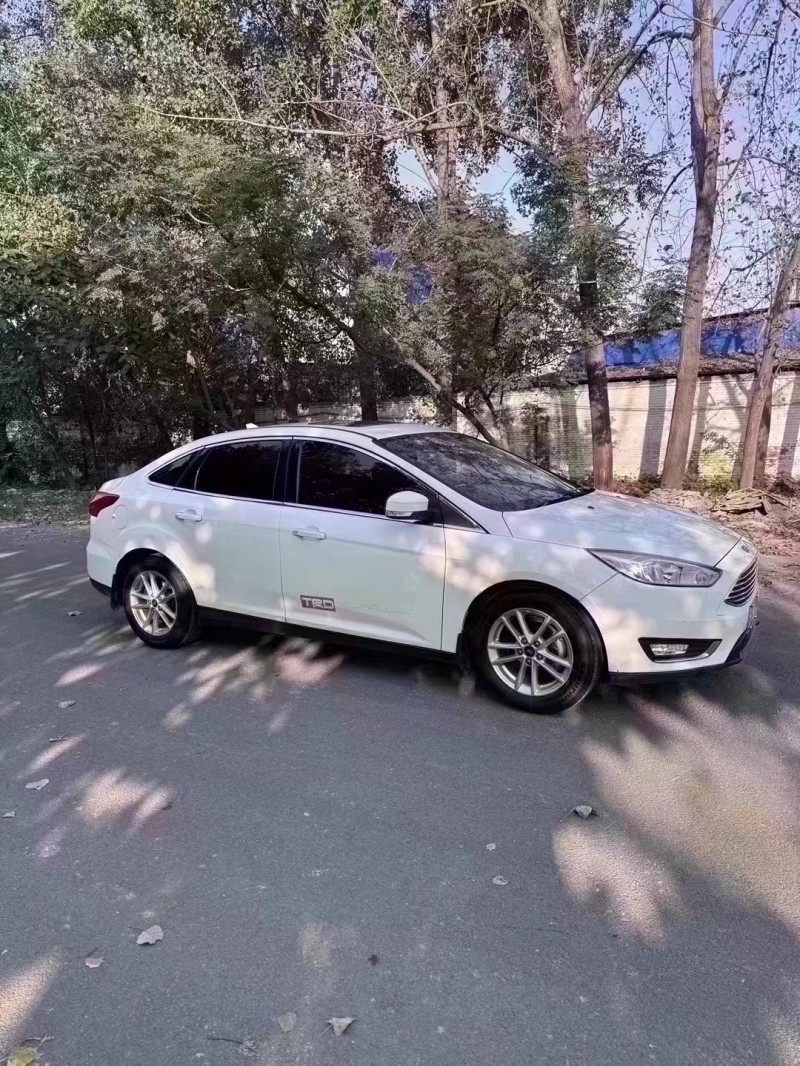 菏泽17年福特福克斯2