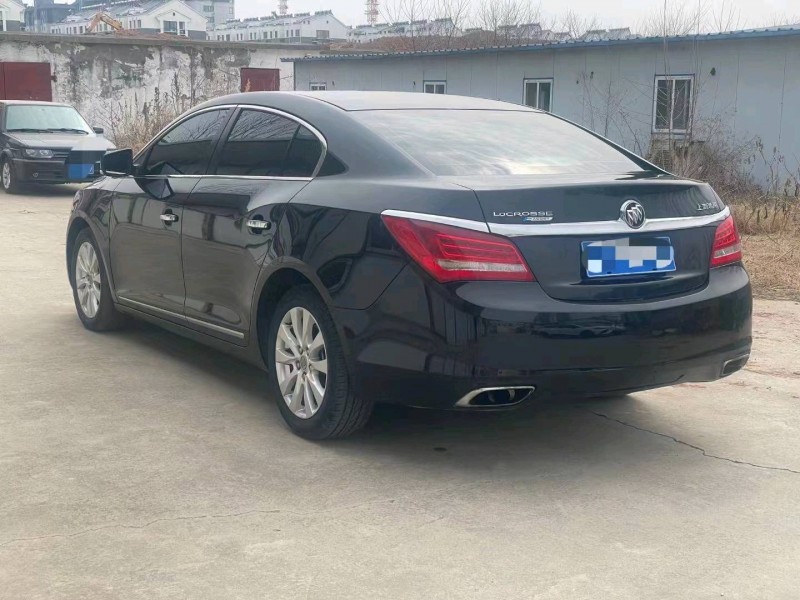 东营14年别克君越8