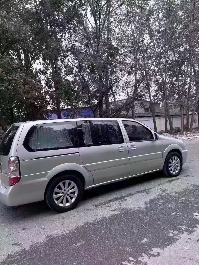 菏泽13年别克GL88