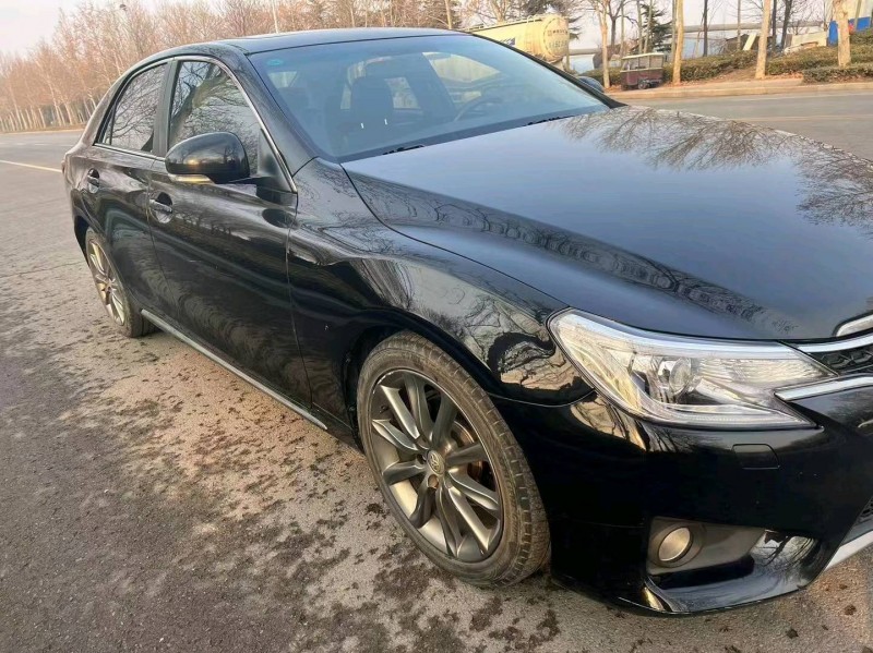 潍坊14年丰田锐志2