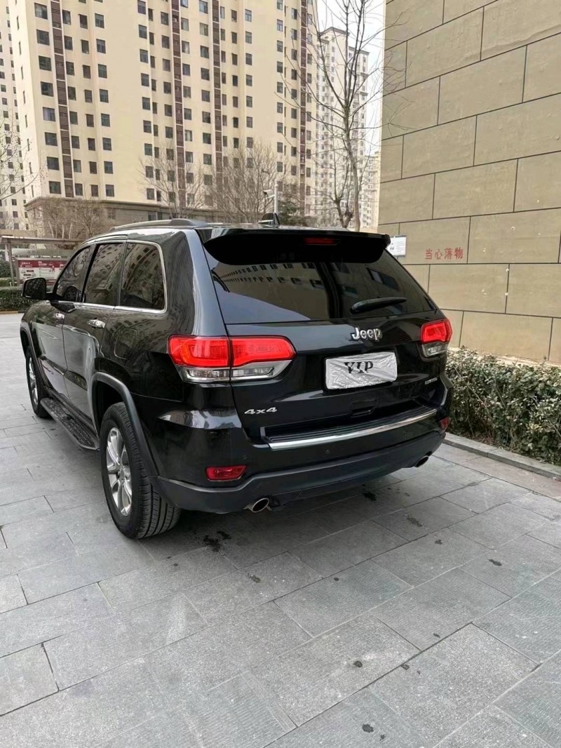 邯郸15年Jeep大切诺基4