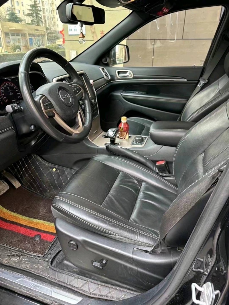 邯郸15年Jeep大切诺基8