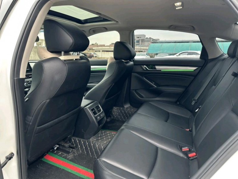 东莞22年本田雅阁6