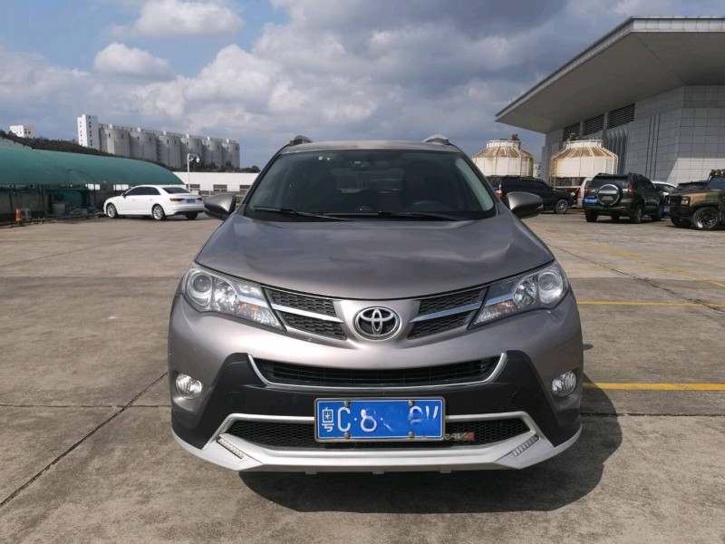 东莞16年丰田RAV4荣放1