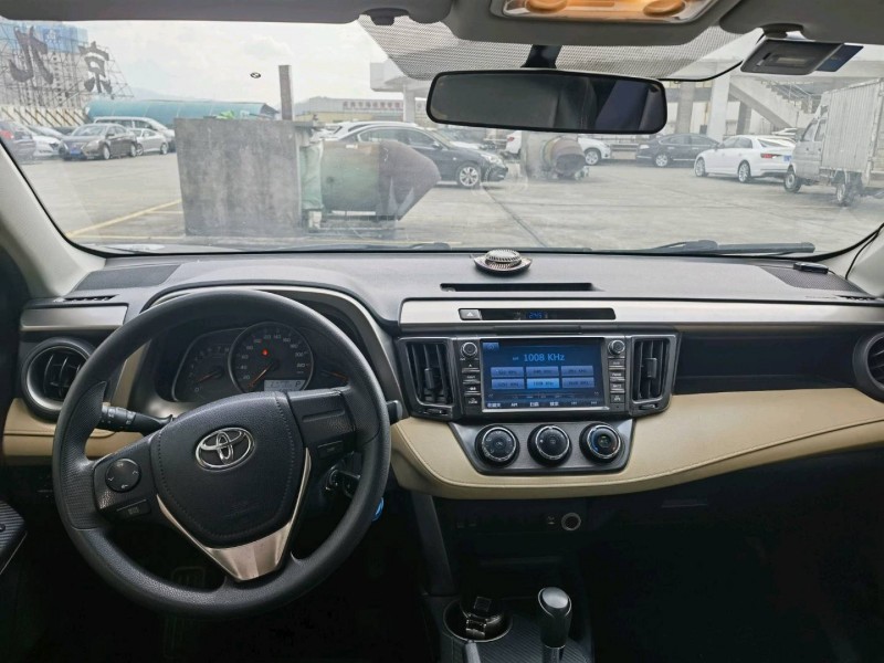 东莞16年丰田RAV4荣放5