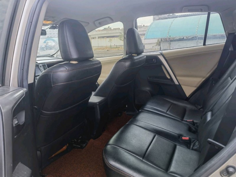 东莞16年丰田RAV4荣放6