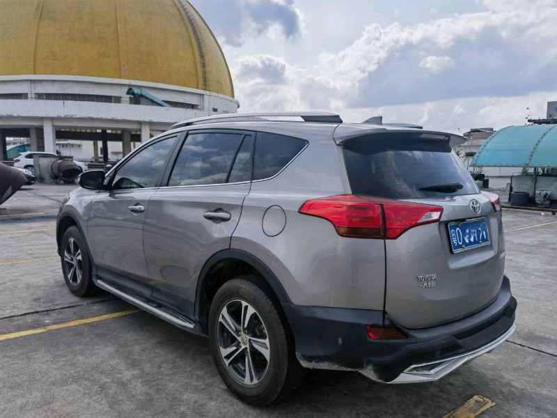 东莞16年丰田RAV4荣放9