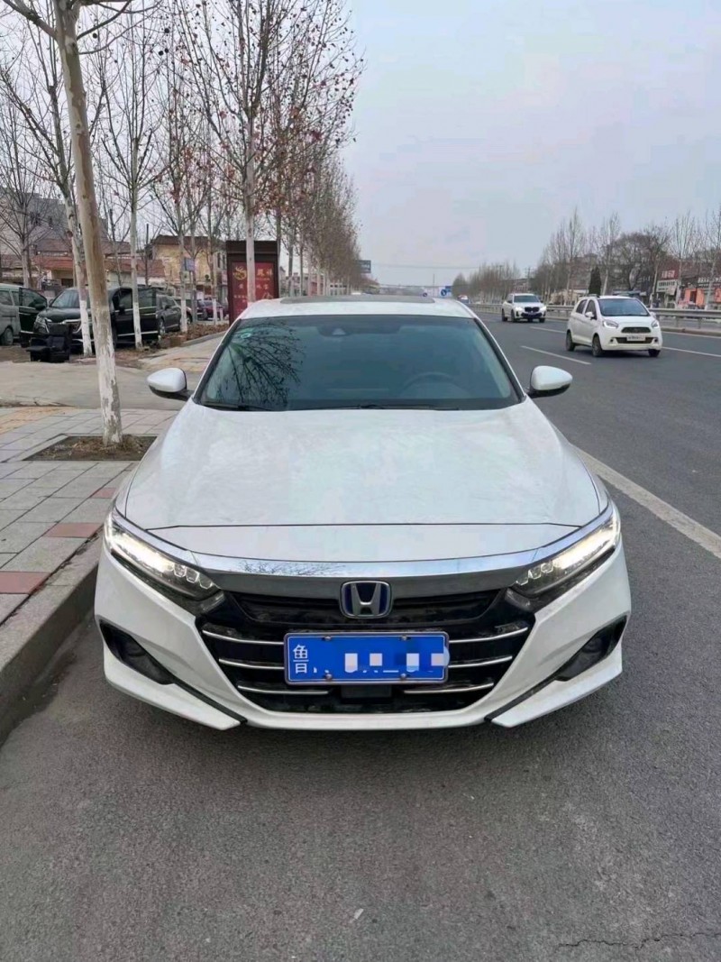 菏泽22年本田雅阁1