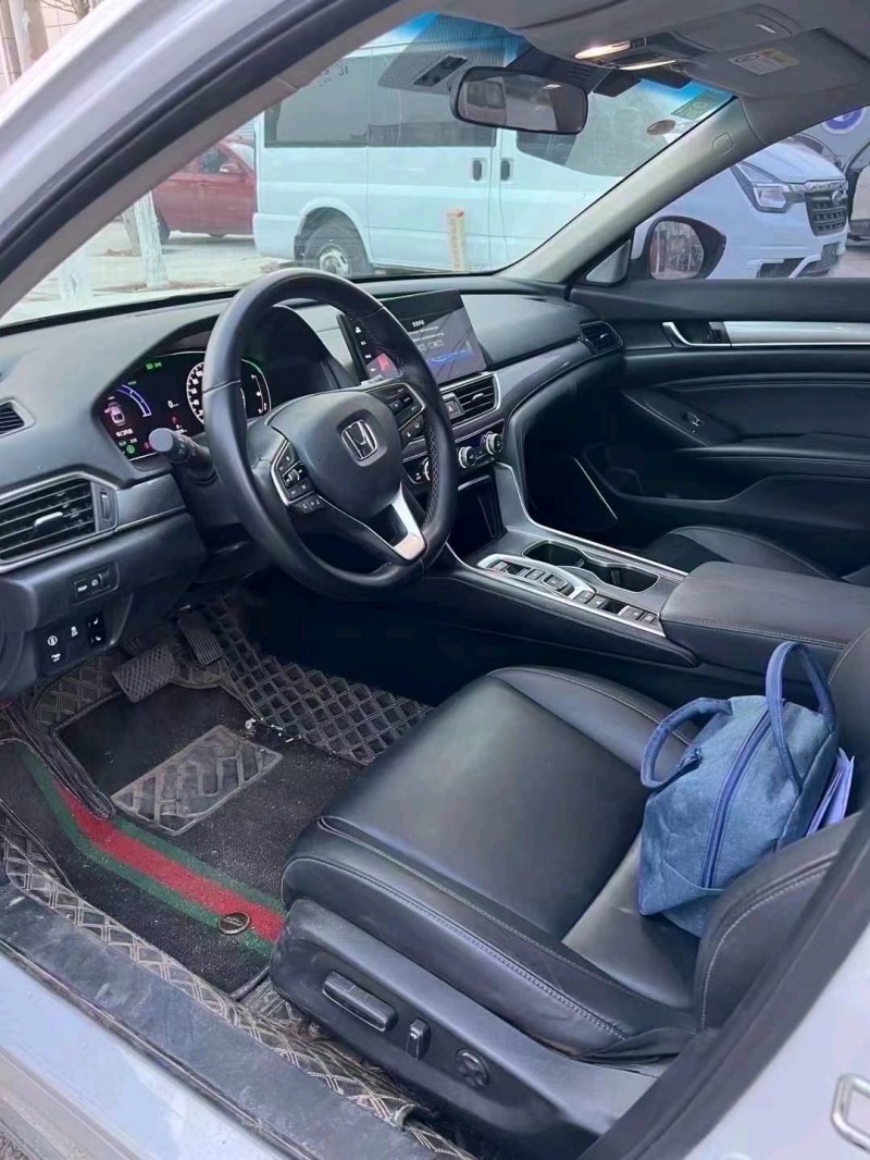 菏泽22年本田雅阁7