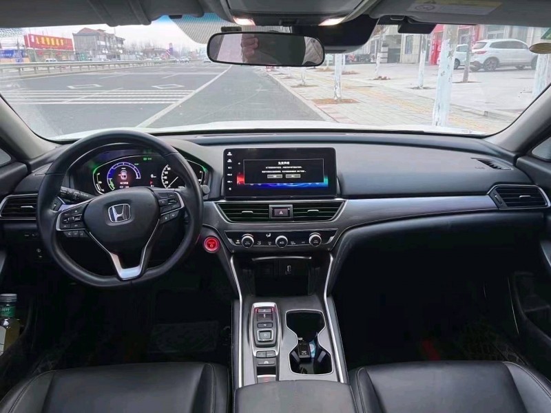 菏泽22年本田雅阁9