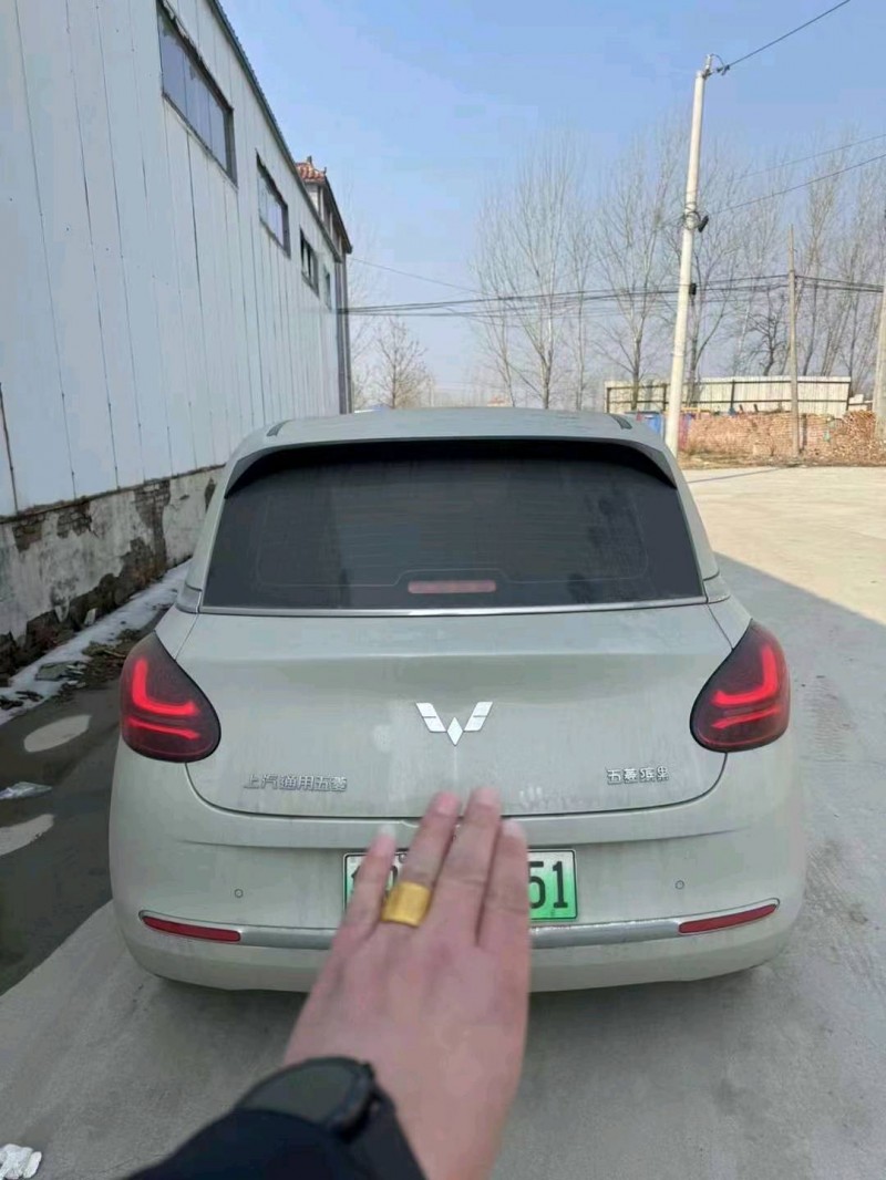 菏澤23年五菱汽車繽果6