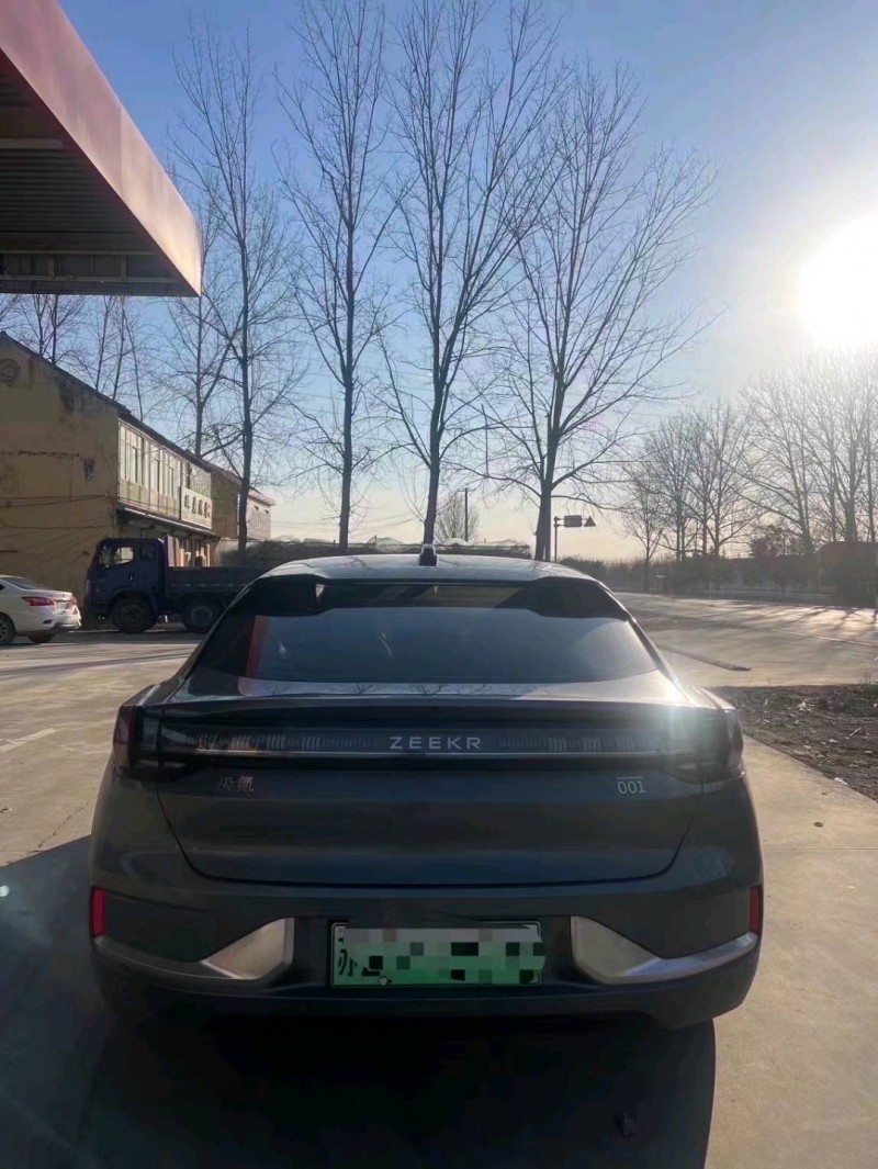 菏澤22年極氪汽車0018