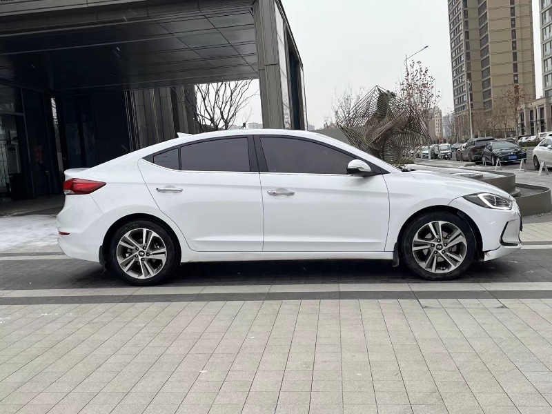 徐州17年现代伊兰特2