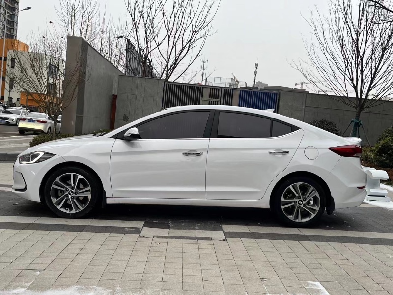 徐州17年现代伊兰特3