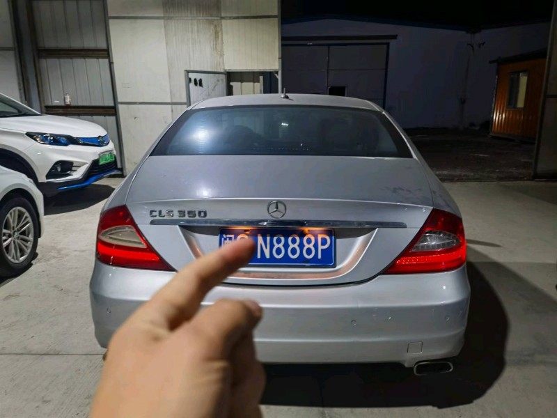 潍坊11年奔驰CLS4