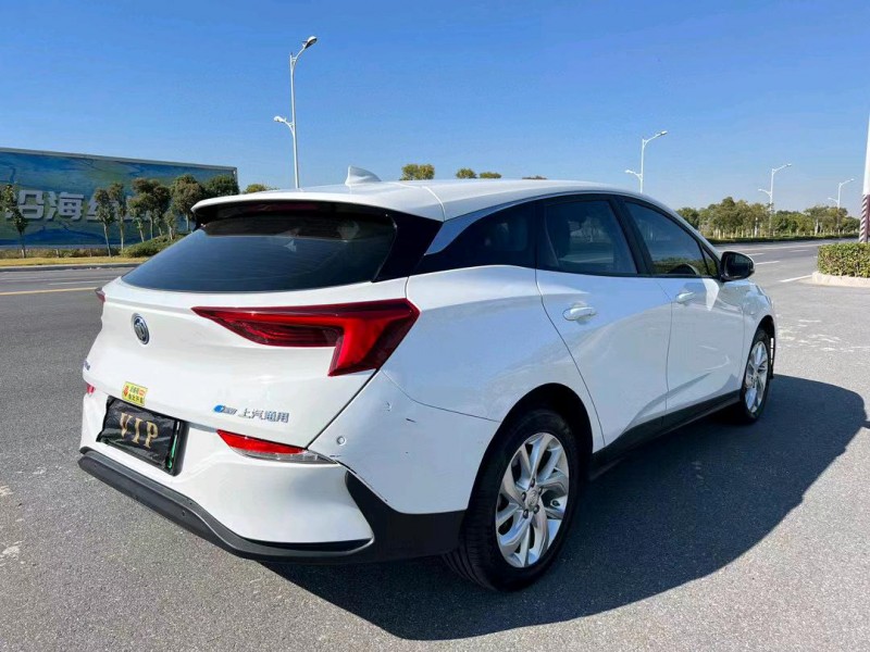 盐城21年别克微蓝8