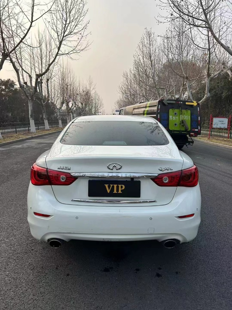 宿迁17年英菲尼迪Q508