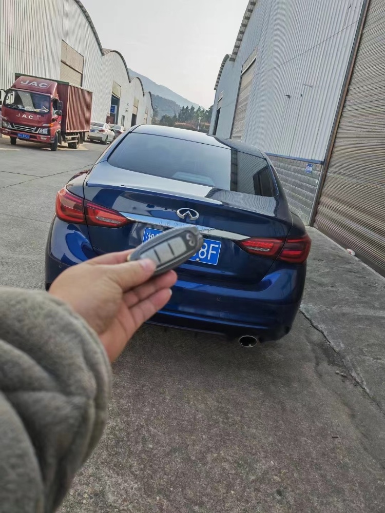 湘潭19年英菲尼迪Q504