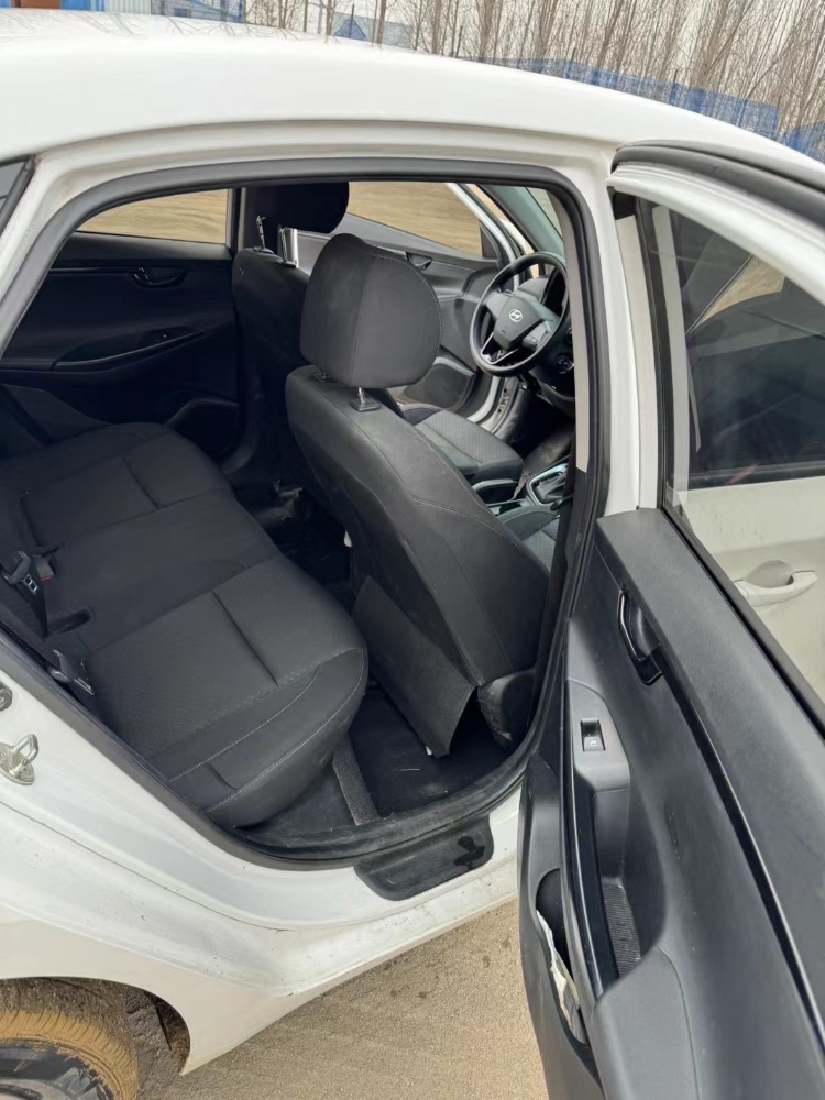 菏泽19年现代悦动7