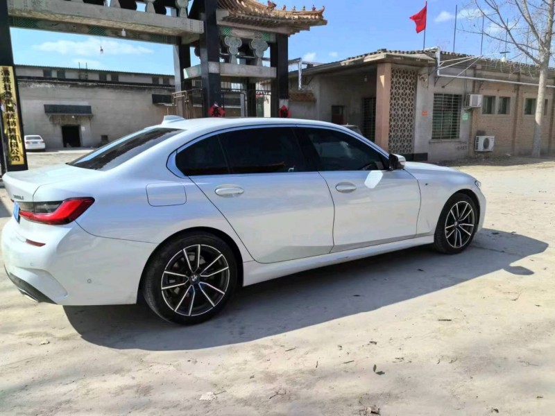 保定21年宝马3系7