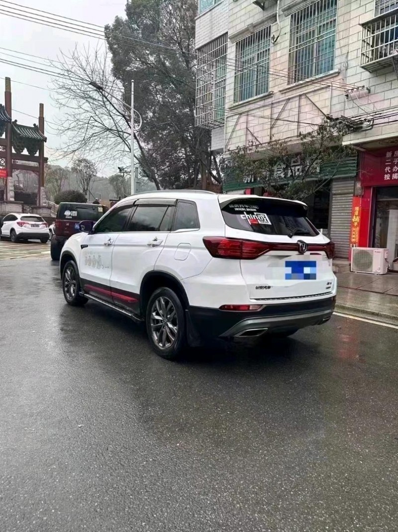 長沙21年長安汽車CS756