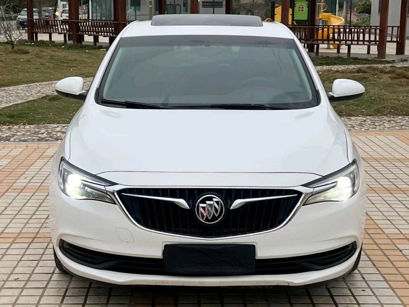 汕头21年别克英朗1