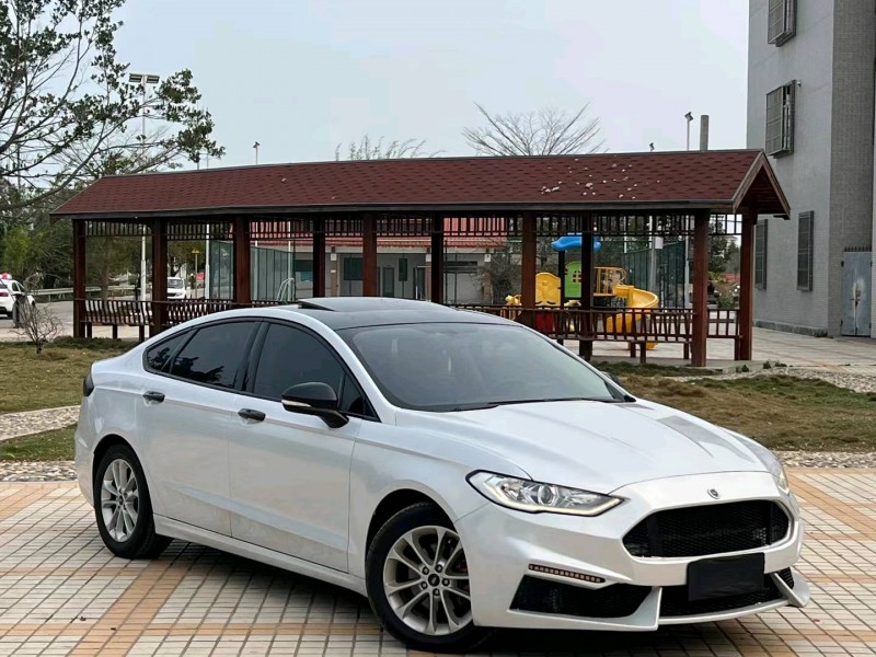 汕头21年福特蒙迪欧2