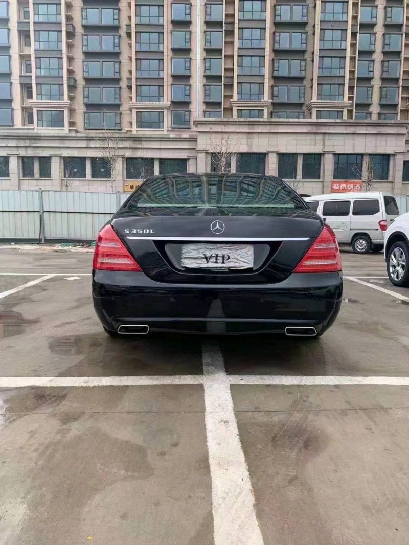 东营13年奔驰S6