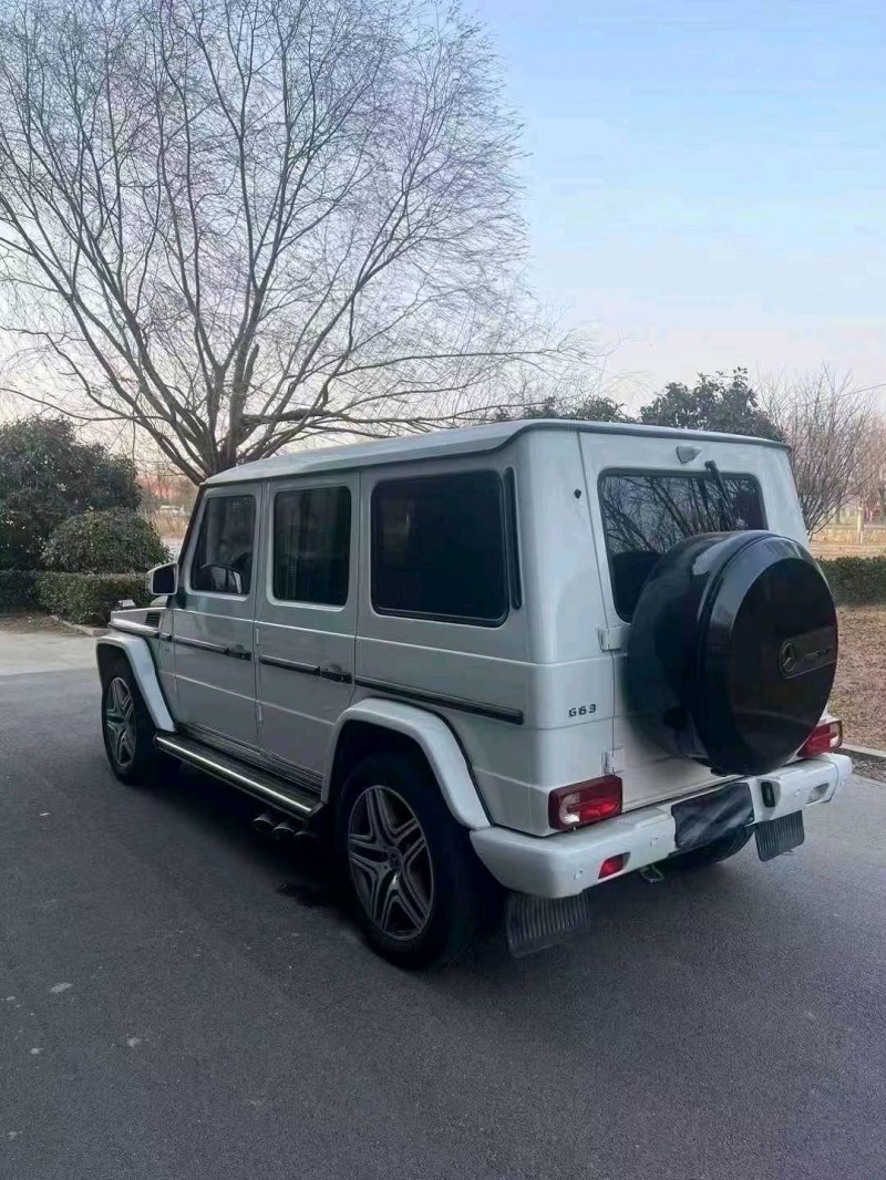 济宁13年奔驰G8