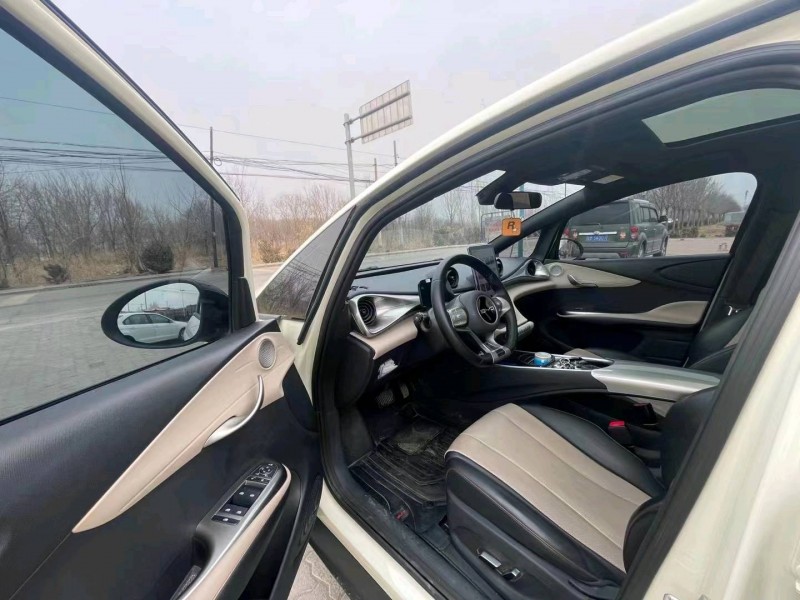 沧州23年比亚迪海豚8