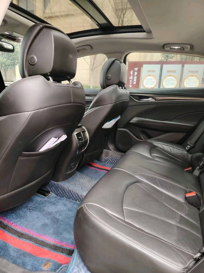 徐州18年别克君越5