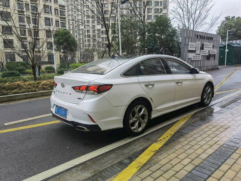 徐州17年现代索纳塔九8