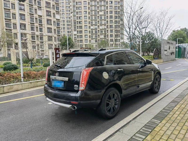 徐州13年凯迪拉克SRX8