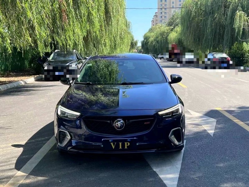 青岛19年别克君威1