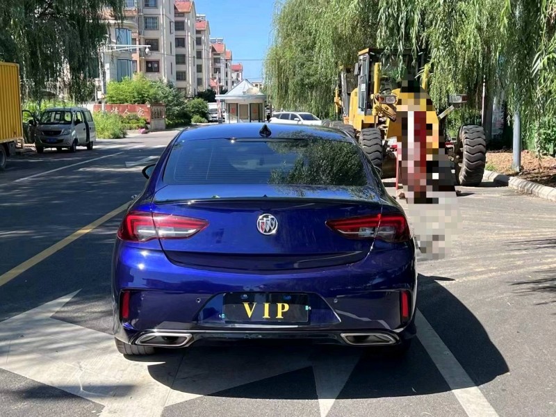 青岛19年别克君威6