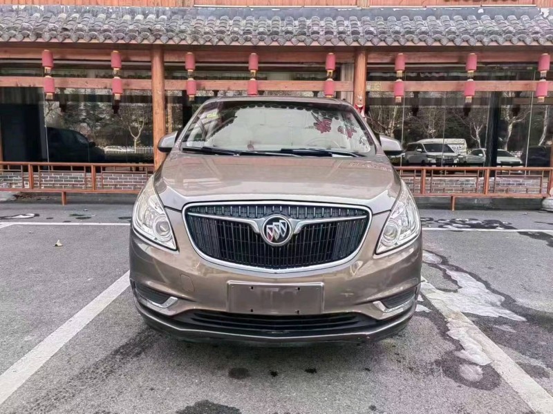 青岛17年别克GL81