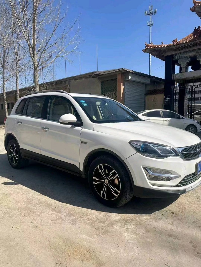 保定17年众泰大迈X52