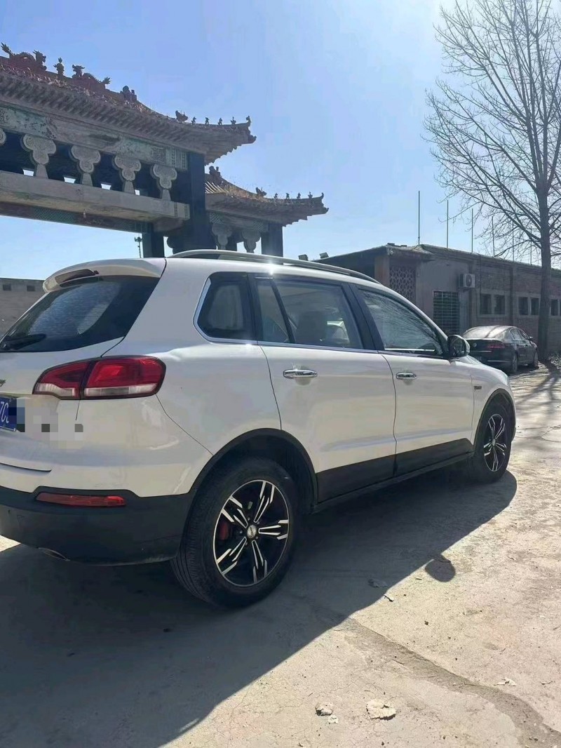 保定17年众泰大迈X55