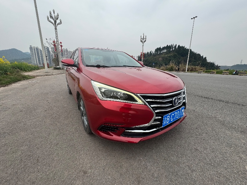 達州18年長安汽車逸動2