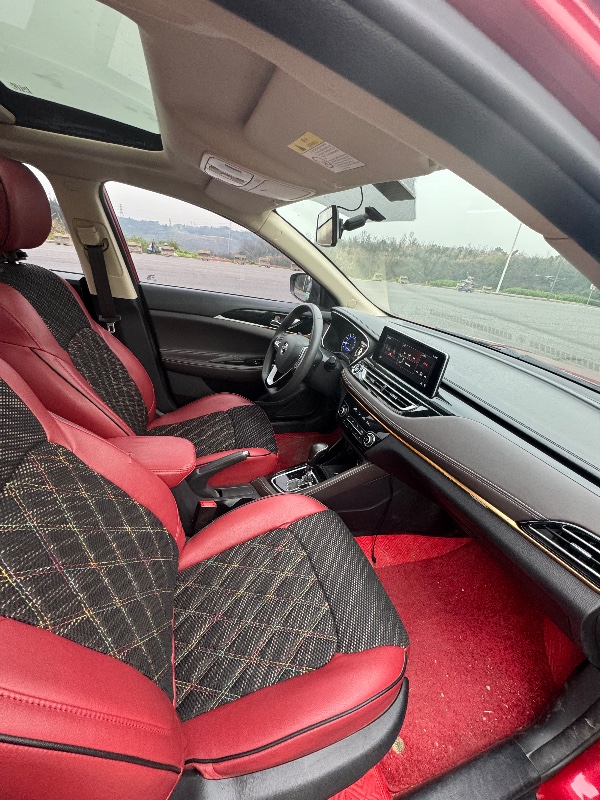 達州18年長安汽車逸動9