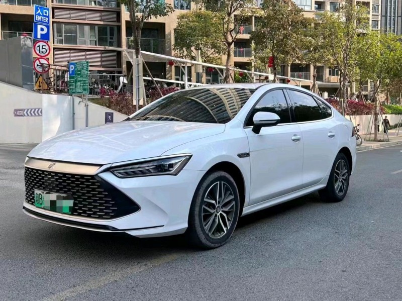 深圳22年比亚迪秦2