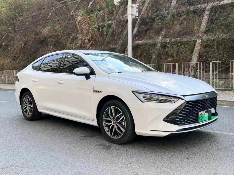 深圳22年比亚迪秦6