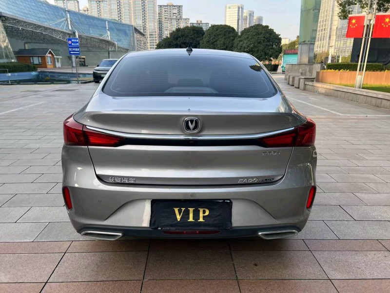 嘉興22年長安汽車逸動4