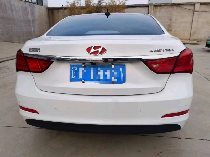 保定16年现代名图9