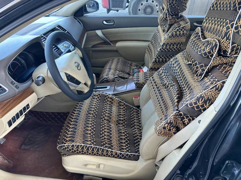 保定13年日产天籁4