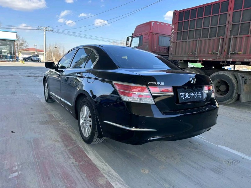 保定13年本田雅阁8